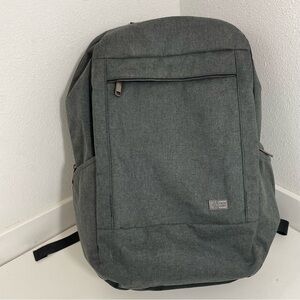 Case logic Gray Laptop Backpack in very good condition